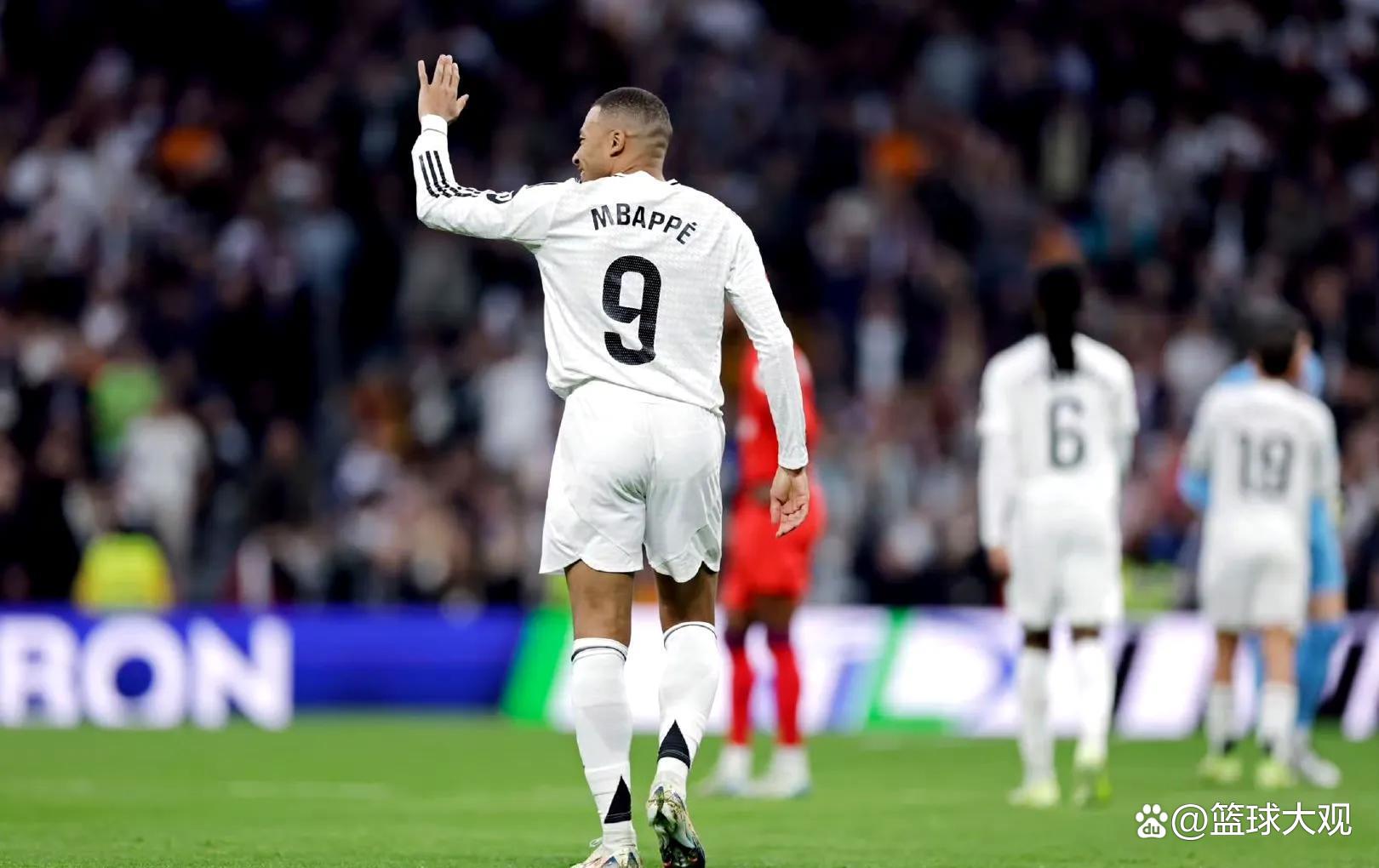 华体会官方网站下载-西甲经典对决，皇马客场战平敌手