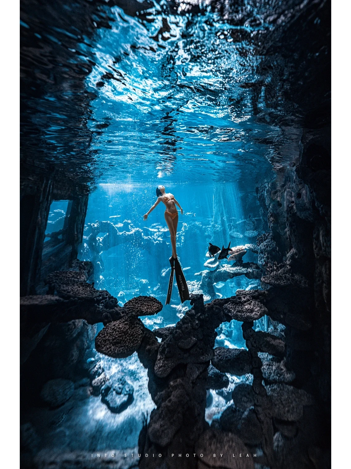 华体会体育app-自由潜水深潜挑战，探索海底深藏的奇迹的简单介绍