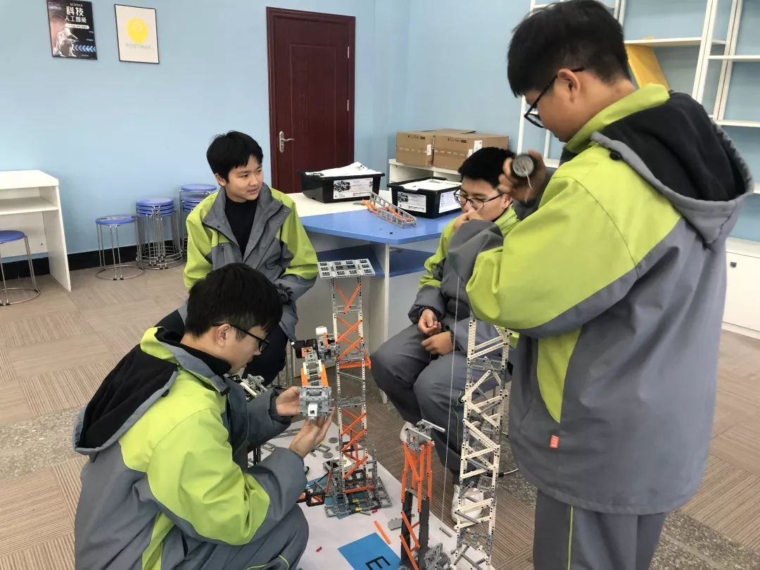 华体会在线登录-关于新时期青少年足球“创客”项目在多地试点推广，激发创新潜能的信息