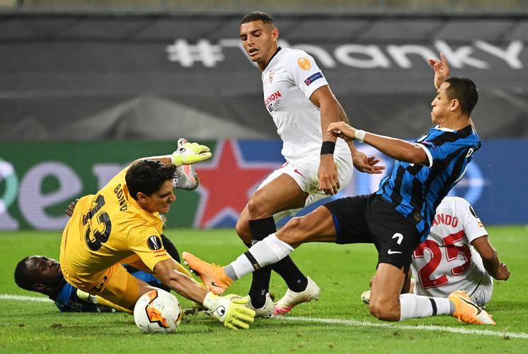 华体会登录入口-西甲经典对决，战术变化推动比赛节奏的简单介绍